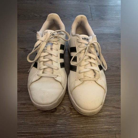 Adidas - Picture 2 of 6